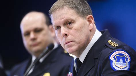 capitol police chief resigns